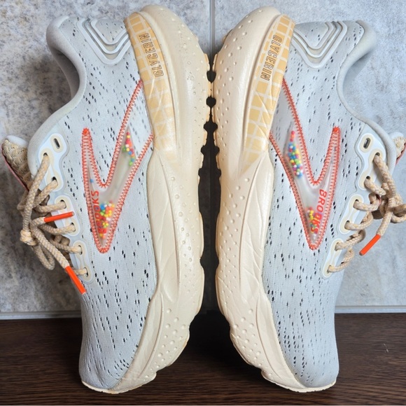 Brooks Glycerin 21 LE Vanilla Sprinkles Special Edition Womens Sneakers Size 7.5 - Picture 2 of 5